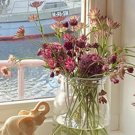 Holiday home Charming On Veiholmen's Inner Harbor Smola