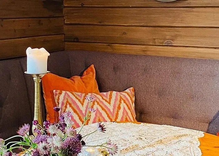 Charming On Veiholmen's Inner Harbor * Smola